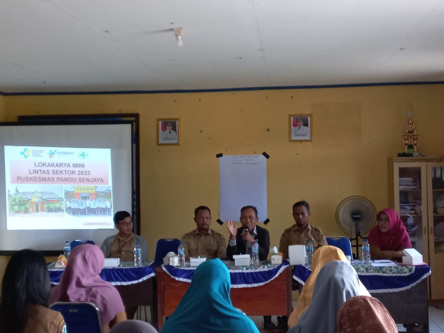 Sosialisasi Pemantauan Wilayah Setempat ( PWS ) Program Kesehatan dan KIA di Desa Kadipi Atas oleh Puskesmas Pandu Sanjaya
